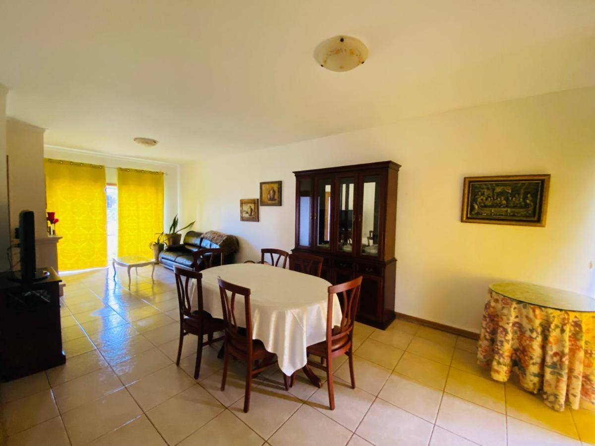 Casa Petroleiro Apartment อัลแบร์กาเรีย-อา-แวญา ภายนอก รูปภาพ